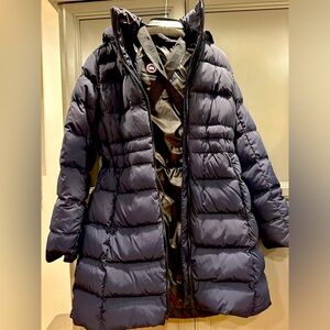 Canada goose parka, size medium, new without tags.